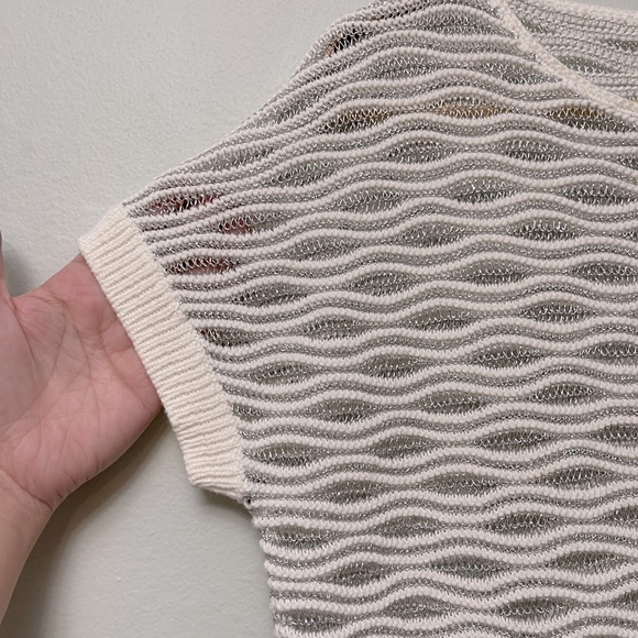 Chico’s Shine Stitch Ruth Pullover, White and Silver Sz 1 - Picture 3 of 7